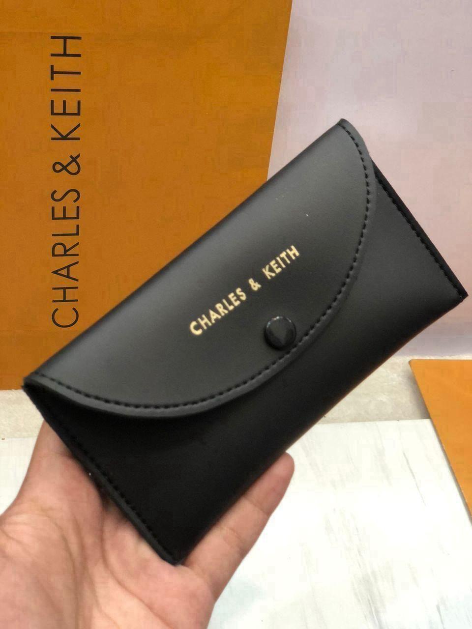 Luxury 5-in-1 Leather Handbag Set for Girls | Stylish & Practical